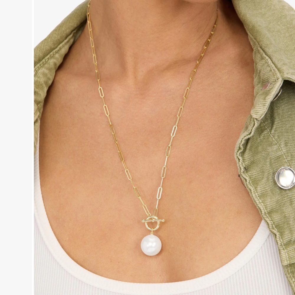 Melinda Maria Gold Life’s a ball pearl pendant necklace NEW - Picture 2 of 6